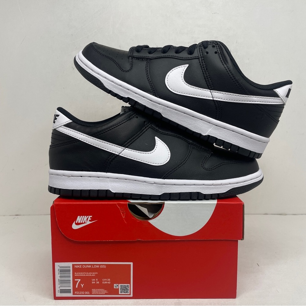 Nike Dunk Low GS “Panda 2.0” 2023 - Picture 1 of 4